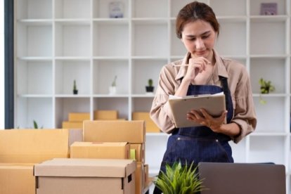 Cámara Torrelavega lanza el curso 'Optimiza tu negocio con IA' destinado a emprendedoras y empresarias.

REMITIDA / HANDOUT por CÁMARA TORRELAVEGA
Fotografía remitida a medios de comunicación exclusivamente para ilustrar la noticia a la que hace referencia la imagen, y citando la procedencia de la imagen en la firma
30/9/2024