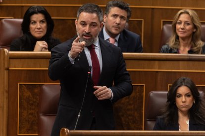 El líder de VOX, Santiago Abascal, durante una sesión en el Congreso de los Diputados.