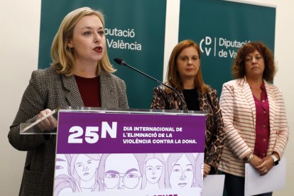 Natàlia Enguix durante el acto del 25N en la Diputación