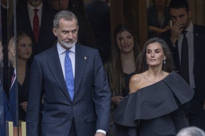 El Rey Felipe y la Reina Letiziase dirigen al Teatro Campoamor para la ceremonia de entrega de los 'Premios Princesa de Asturias 2024'.