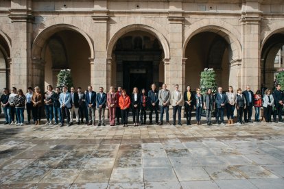 Minuto de silencio de las instituciones en Castellón