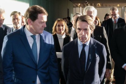 José María Aznar en un coloquio de la Universidad Católica de Ávila