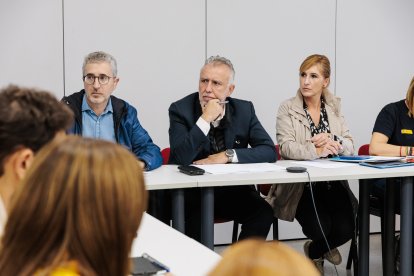 El secretario de Estado de Política Territorial, Arcadi España; el ministro de Política Territorial y Memoria Democrática, Ángel Víctor Torres y la  consellera de Justicia e Interior de la Generalitat valenciana, Salomé Pradas.