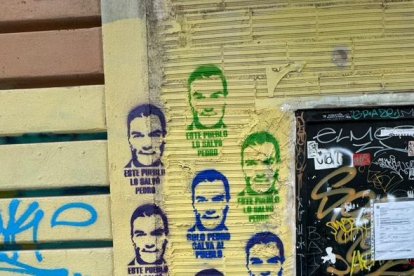 Pintadas a favor de Pedro Sánchez en Valencia