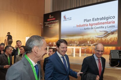 El presidente de la Junta de CyL, Alfonso Fernández Mañueco, ha presentado el Plan Estratégico para la Industria Agroalimentaria.