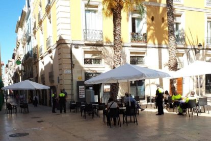 Terraza de un establecimiento en Alicante, en una imagen de archivo