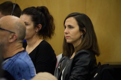 La secretaria general de Podemos, Ione Belarra en el Congreso de los Diputados.

Jesús Hellín / Europa Press
18/11/2024