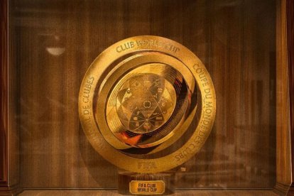 El trofeo del campeón del Mundial de Clubes
