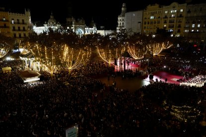 Plaza del Ayuntamiento de Valencia estas naviades.