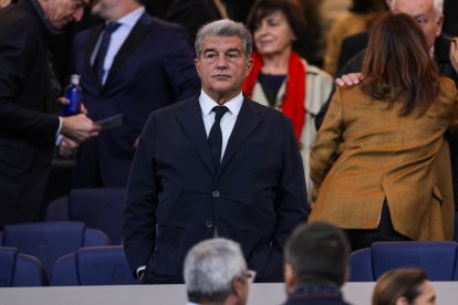 Joan Laporta, en el palco durante un partido del Barcelona.