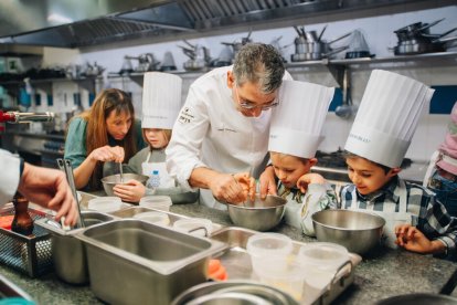 chefs for children niños cocinando