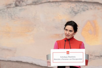 La presidenta de la Comunidad de Madrid, Isabel Díaz Ayuso, presenta la Estrategia Madrileña de Atención a Personas con Discapacidad-Horizonte 2028, en la Real Casa de Correos,.