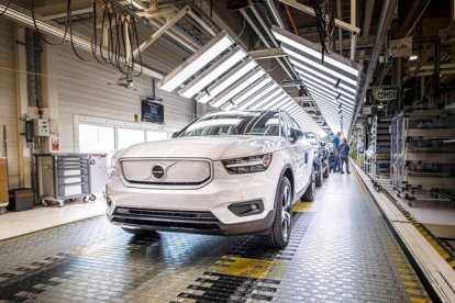 Archivo - Volvo advierte de que puede tardar hasta dos años en mover su producción a EE.UU. Para evitar aranceles.