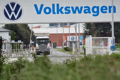 Archivo - Volkswagen Group gana 2.186 millones en el primer trimestre, un 41% debido a costes de reestructuración y el impacto de los aranceles de Estados Unidos.