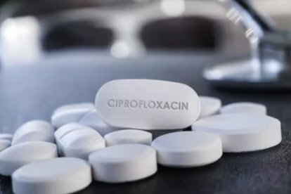 Ciprofloxacina