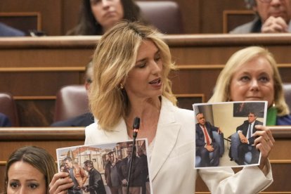 Cayetana Álvarez de Toledo deja mudo "al maquillador de cadáveres" Bolaños  y su "sumisión perruna" a Sánchez