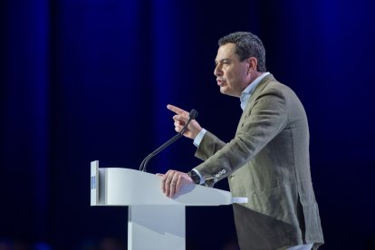 Juanma Moreno, en el XXI Congreso Nacional del Partido Popular.