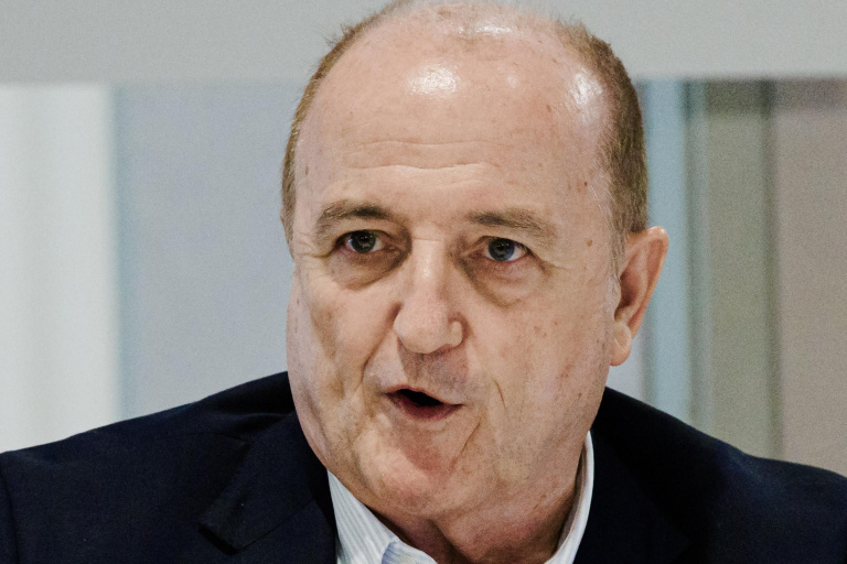 Miguel Sebastián lleva la defensa de las joyas de Zapatero a un terreno  surrealista