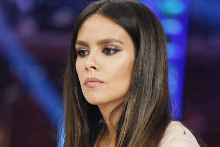 Julián Contreras mete un rejonazo demoledor a Cristina Pedroche desde su  Twitch por quejarse de vicio