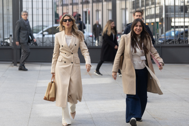 La cara turné de Yolanda Díaz: de Hollywood a México gastando 7.000 euros cada vez en primera clase de avión