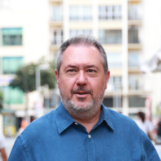 Juan Espadas antes de comenzar la Interparlamentaria del PSOE-A.