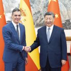 El presidente chino Xi Jinping junto a Pedro Sánchez