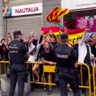 Grupo de extrema derecha insultado a miembros de Compromís