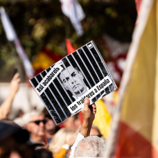 Un cartel de protesta durante la concentración de este 20 de octubre