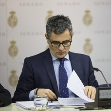 El ministro de la Presidencia, Justicia y Relaciones con las Cortes, Félix Bolaños, comparece ante la Comisión de Justicia en el Senado.