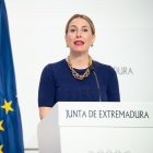 La presidenta de la Junta de Extremadura, María Guardiola.