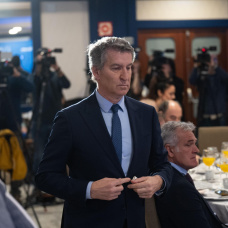 El presidente del PP, Alberto Núñez Feijóo, durante un desayuno informativo de Fórum Europa, a 4 de marzo de 2026, en Bilbao, Vizcaya, País Vasco (España).

David de Haro / Europa Press
04/3/2026