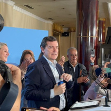 Alfonso Fernández Mañueco en la noche electoral