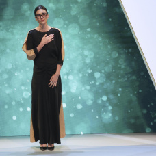 La extrema delgadez de Paz Vega el día que fue nombrada Hija Predilecta de Andalucía llamó la atención entre los corrillos.