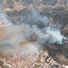 Incendio en Los Garres el 2 de junio de 2026

REMITIDA / HANDOUT por 112 MURCIA
Fotografía remitida a medios de comunicación exclusivamente para ilustrar la noticia a la que hace referencia la imagen, y citando la procedencia de la imagen en la firma
02/6/2026