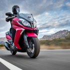 Kymco lanza el nuevo Super Dink: movilidad urbana Premium