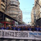 MIles de agricultores se echan a la calle en Murcia reclamando agua.