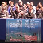 Los radicales batasunos se movilizan contra el acto de España Ciudadana en Alsasua, este domingo.