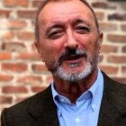 Pérez-Reverte dice sentirse avergonzado.