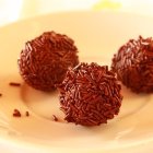 Deliciosa y sencillísima receta de trufas de chocolate