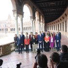 Pedro Sánchez y su Gobierno en Sevilla.