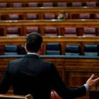 Pedro Sánchez ante Pablo Casado en el Congreso.