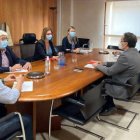 Mª Carmen de España y Lidia López se han reunido con los representantes de PSOE y Compromís