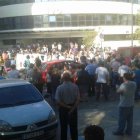 Los pacientes del IVO salen a la calle en su apoyo