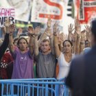 Manifestantes del 15M, frente al Congreso en junio de 2011