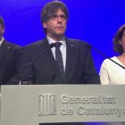 Puigdemont, entre Junqueras y Colau