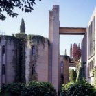 La fascinante fábrica de cemento en la que vive el arquitecto Ricardo Bofill