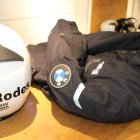 La gama de chaquetas con airbag de BMW Motorrad ya está disponible en Dos Rodes