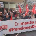 Una de las manifestaciones de pensionistas, encabezada por CCOO