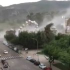 La noria de Gandia cae por el viento.