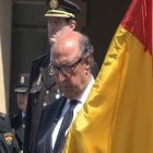 Germán López Iglesias, director general de la Policía Nacional, en un acto de entrega de la bandera a la Jefatura del País Vasco